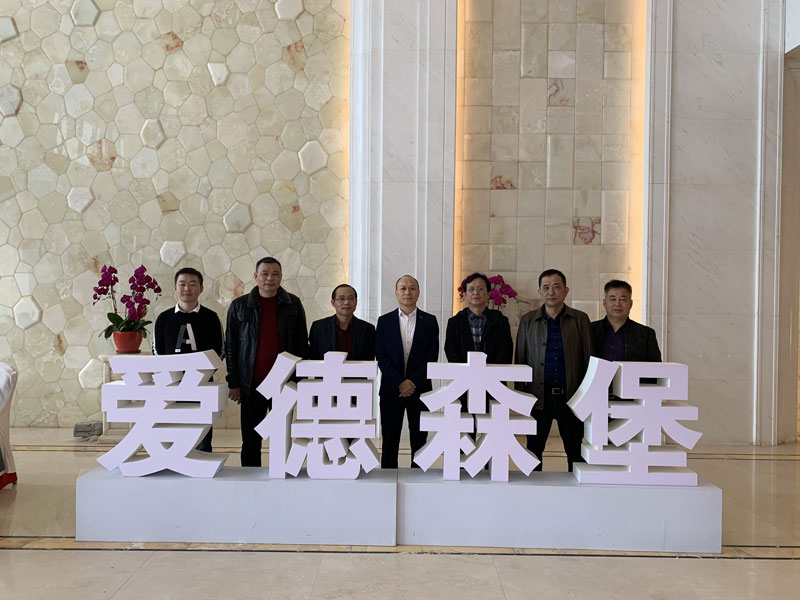 ���Қgӭ���l(xi��ng)�I���W�R�ҹ�˾ҕ�칤��