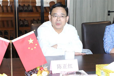 �ˮ�h�h�L����tһ�Ё���˾�{��